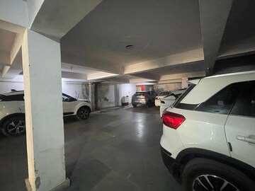 रेसिडेंशियल बिल्डर फ्लोर वर्ग फुट फॉर रेंट इन इंद्रपुरम ग़ाज़ियाबाद  7775681