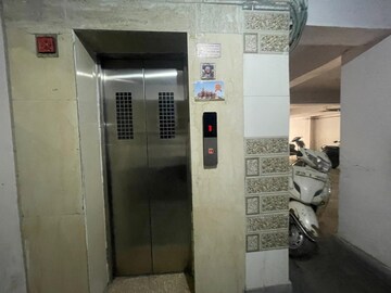 रेसिडेंशियल बिल्डर फ्लोर वर्ग फुट फॉर रेंट इन इंद्रपुरम ग़ाज़ियाबाद  7775681