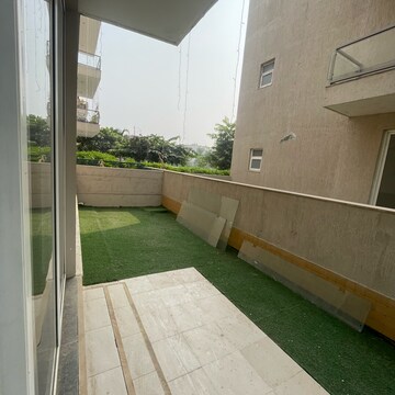 Balcony in 4 BHK Villa at BPTP Amstoria, Sector 102 – for Sale