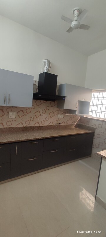 रेसिडेंशियल घर वर्ग फुट फॉर रेंट इन राम विहार देहरादून  7775697