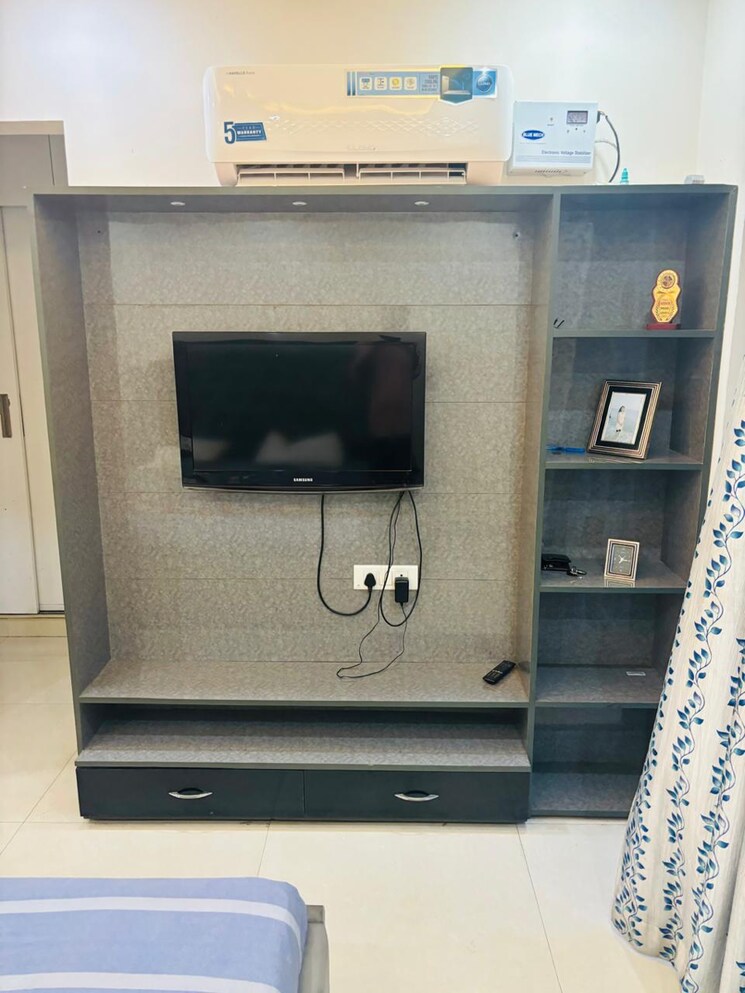 undefined, la-prisma 3.5 Bedroom 1940 Sq.Ft. Apartment In Nagla Road Zirakpur 7775774