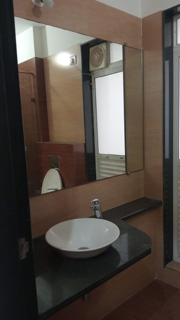 Bathroom, lokhandwala-spring-grove 2 Bedroom 1275 Sq.Ft. Apartment In Kandivali East Mumbai 7775764