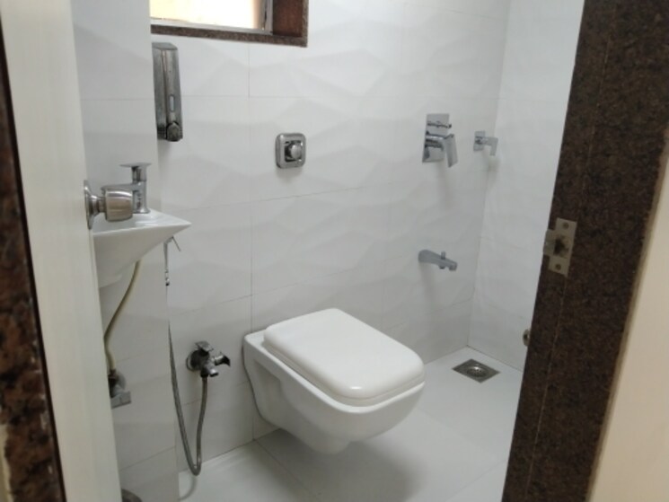 Bathroom, sheetal-tulsi-vihar-chs 1 Bedroom 415 Sq.Ft. Apartment In Malad East Mumbai 7775791