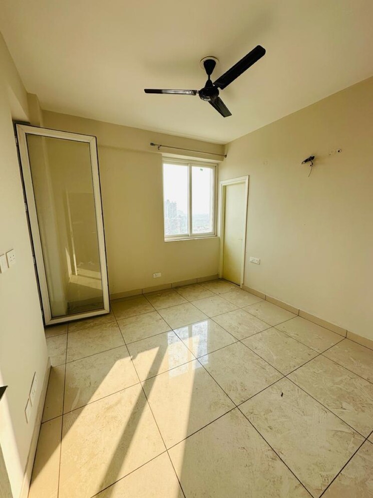 Room, sbp-gateway-of-dreams 2 Bedroom 702 Sq.Ft. Apartment In Patiala Road Zirakpur 7775801