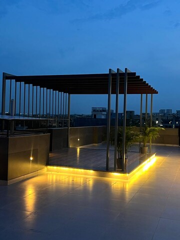 Swimming Pool in 4 BHK Builder Floor at Sector 21c – for Sale