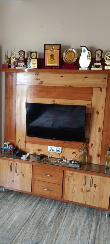 Furnished Amenities in 5 BHK Independent House at Sector 28 – for Sale
