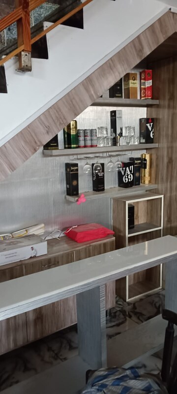 Furnished Amenities in 5 BHK Independent House at Sector 28 – for Sale
