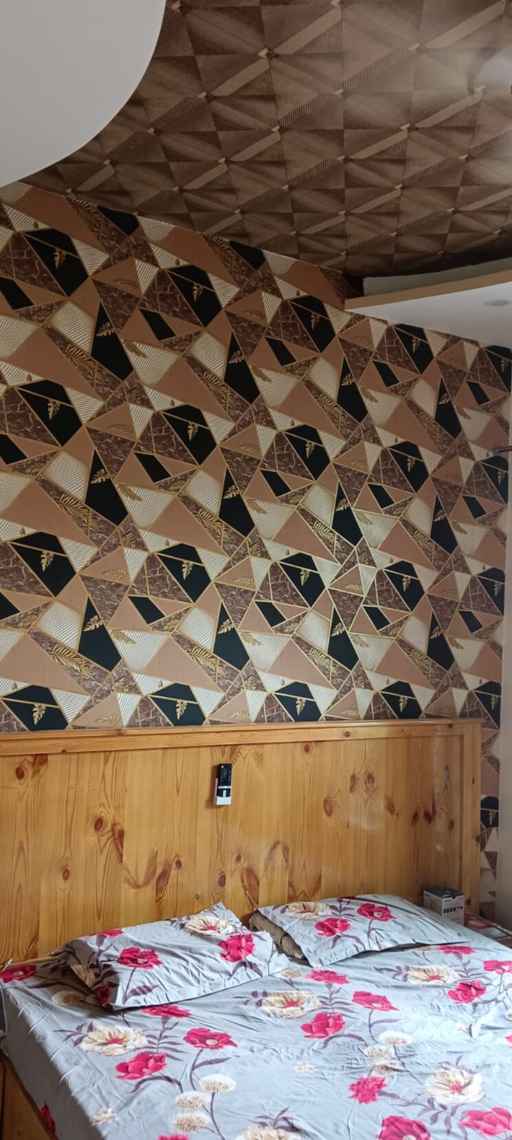 Room, sector 28 5 Bedroom 162 Sq.Yd. Independent House In Sector 28 Panchkula 7776099