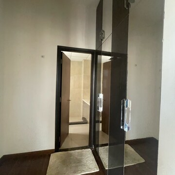 Staircase in 4 BHK Villa at BPTP Amstoria, Sector 102 – for Sale