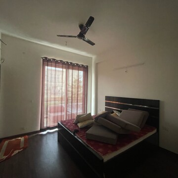 Living Room in 4 BHK Villa at BPTP Amstoria, Sector 102 – for Sale