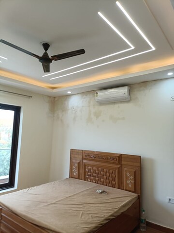 Bedroom in 3 BHK Builder Floor at SS Aaron Ville, Sector 48 – for Sale