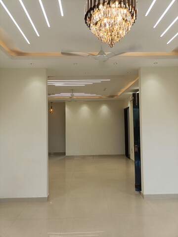 Room in 3 BHK Builder Floor at SS Aaron Ville, Sector 48 – for Sale