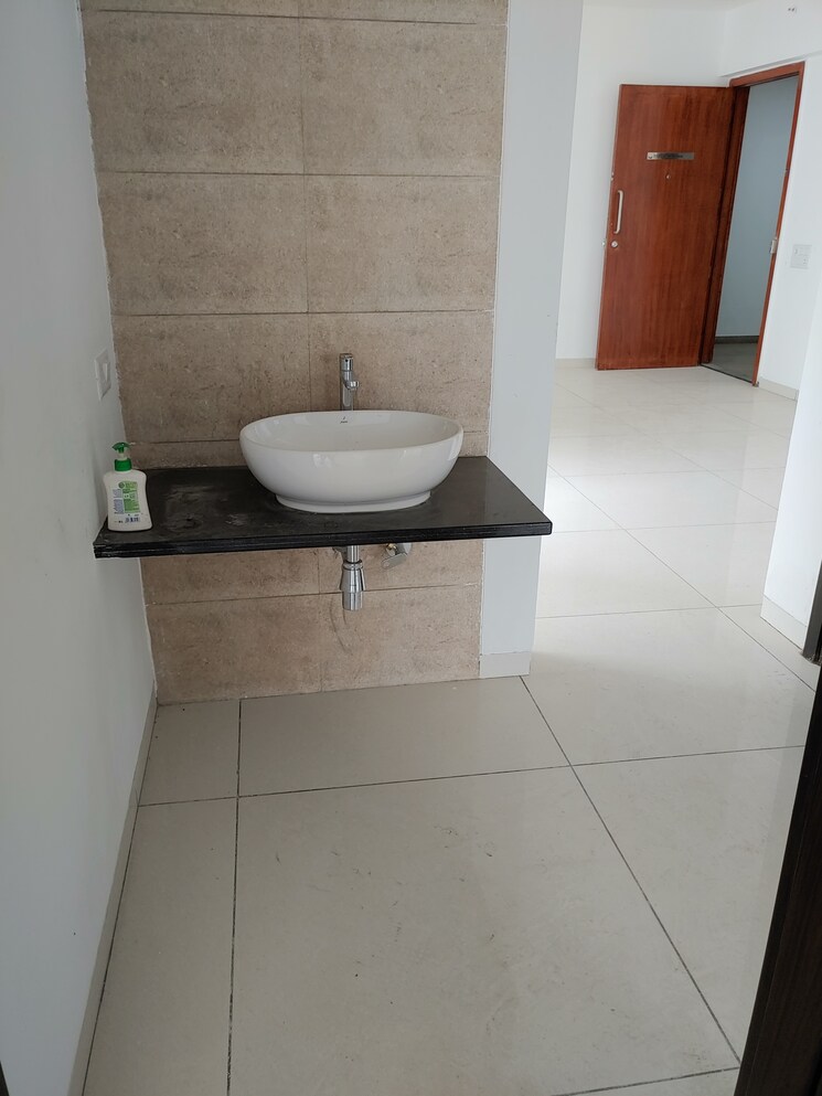 Bathroom, lohia-unicus-c-wing 2 Bedroom 682 Sq.Ft. Apartment In Bavdhan Pune 7776205
