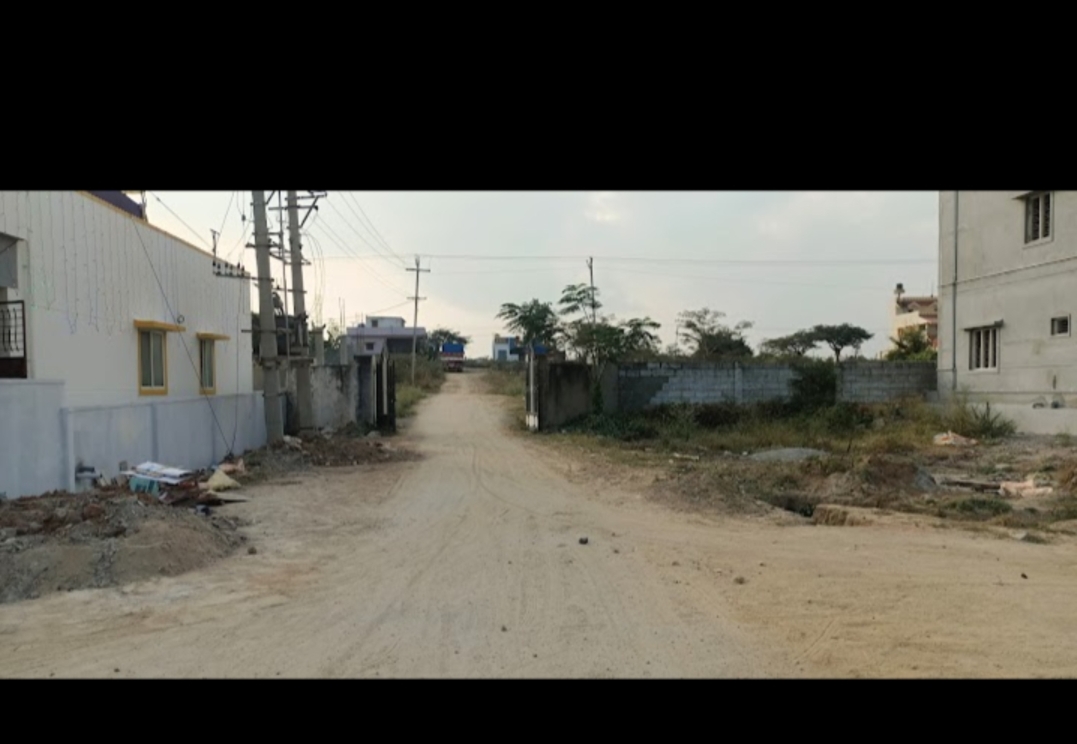 Plot For Resale in Alasanatham rd Hosur  7776253