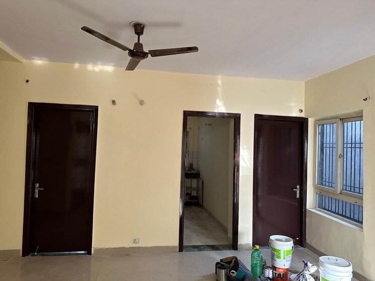 Team Area, bptp-park-floors-ii 3 Bedroom 2250 Sq.Ft. Builder Floor In Sector 76 Faridabad 7776346