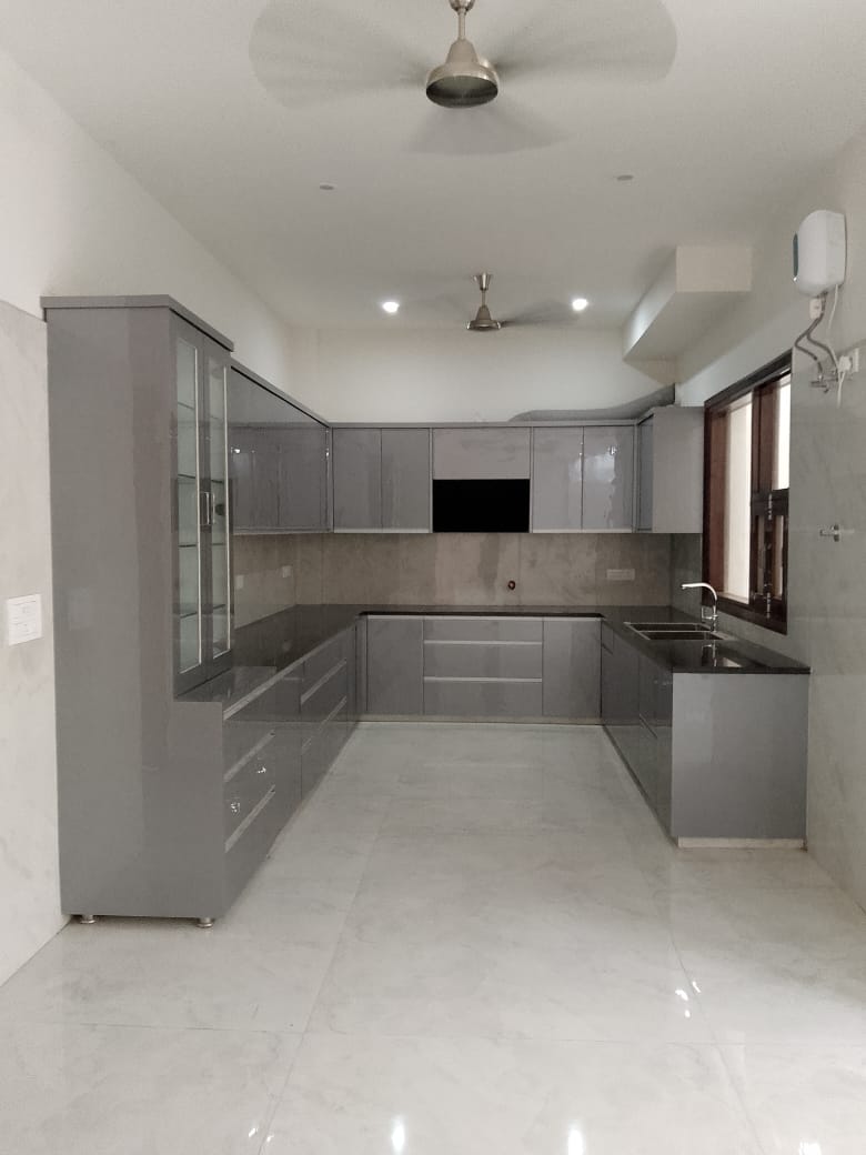 4 BHK + Servant Room,Extra Room Apartment For Sale in M3M Merlin