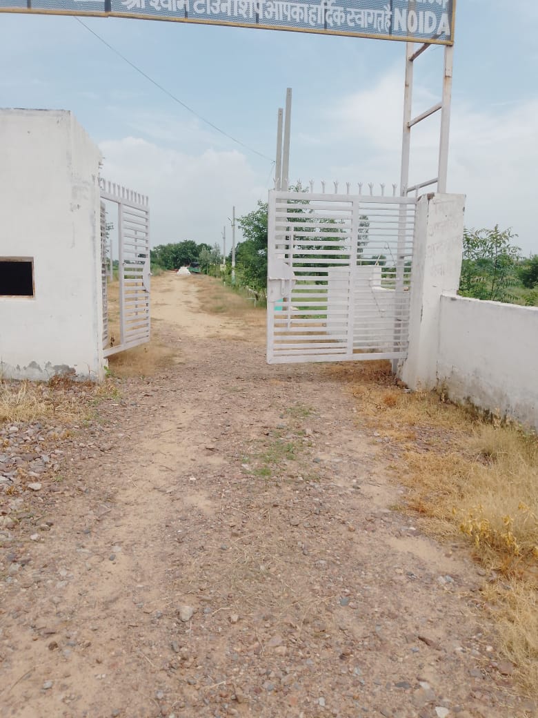 Plot For Sale in Marorgarhi 