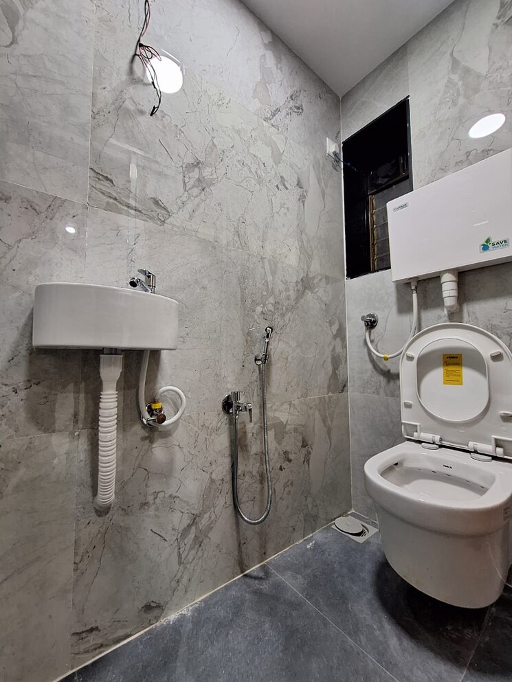 Bathroom, parmanu-nagar 3 Bedroom 1200 Sq.Ft. Apartment In Vashi Sector 4 Navi Mumbai 7776467