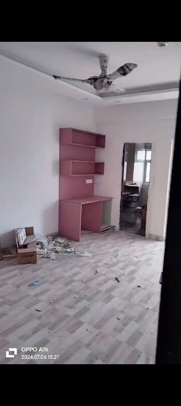 Room in 3 BHK Apartment at VVIP Mangal, Raj Nagar Extension – for Sale