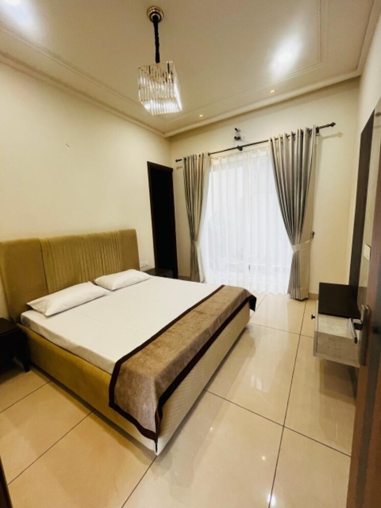 Bedroom, kharar mohali road 4 Bedroom 100 Sq.Yd. Villa In Kharar Mohali Road Kharar 7776722