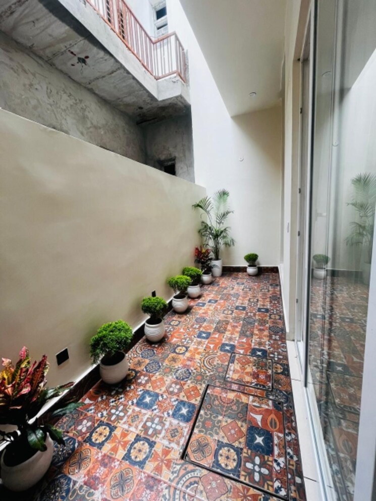 Balcony, kharar mohali road 4 Bedroom 100 Sq.Yd. Villa In Kharar Mohali Road Kharar 7776722