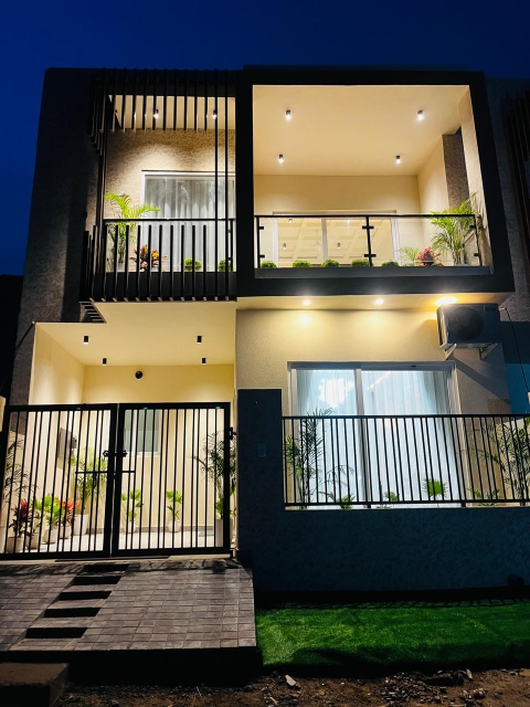 4 BHK + Pooja Room Villa For Sale in Sunny Enclave 