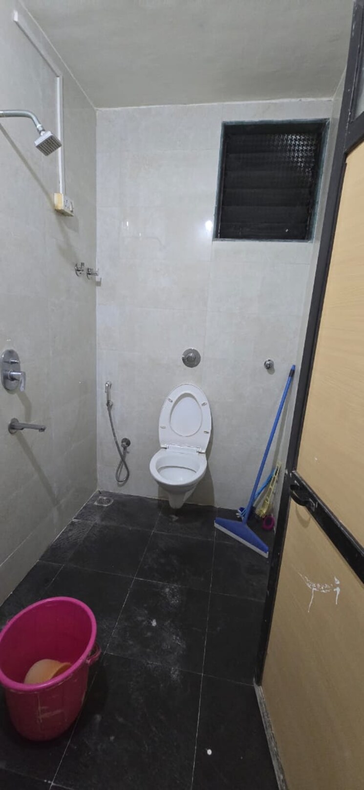 Bathroom, shree-vasundhara-chs 2 Bedroom 1250 Sq.Ft. Apartment In Kopar Khairane Navi Mumbai 7776760
