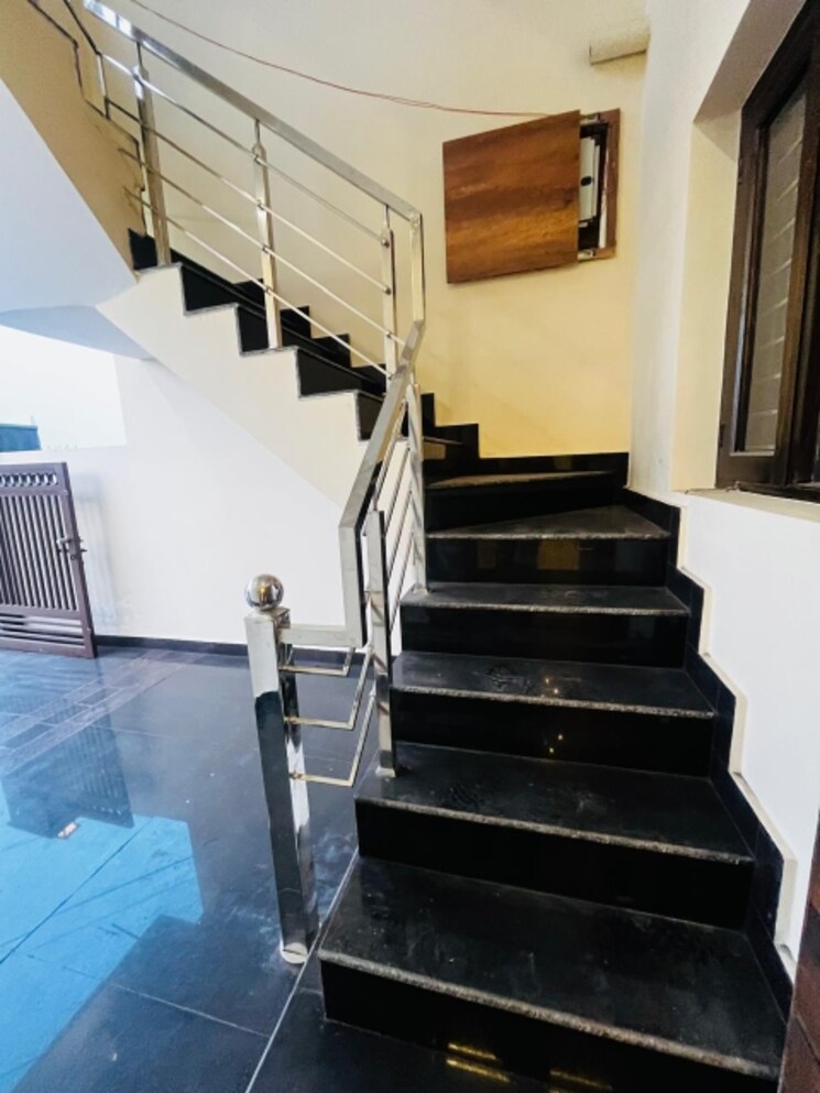 undefined, kharar mohali road 4 Bedroom 112 Sq.Yd. Villa In Kharar Mohali Road Kharar 7776935