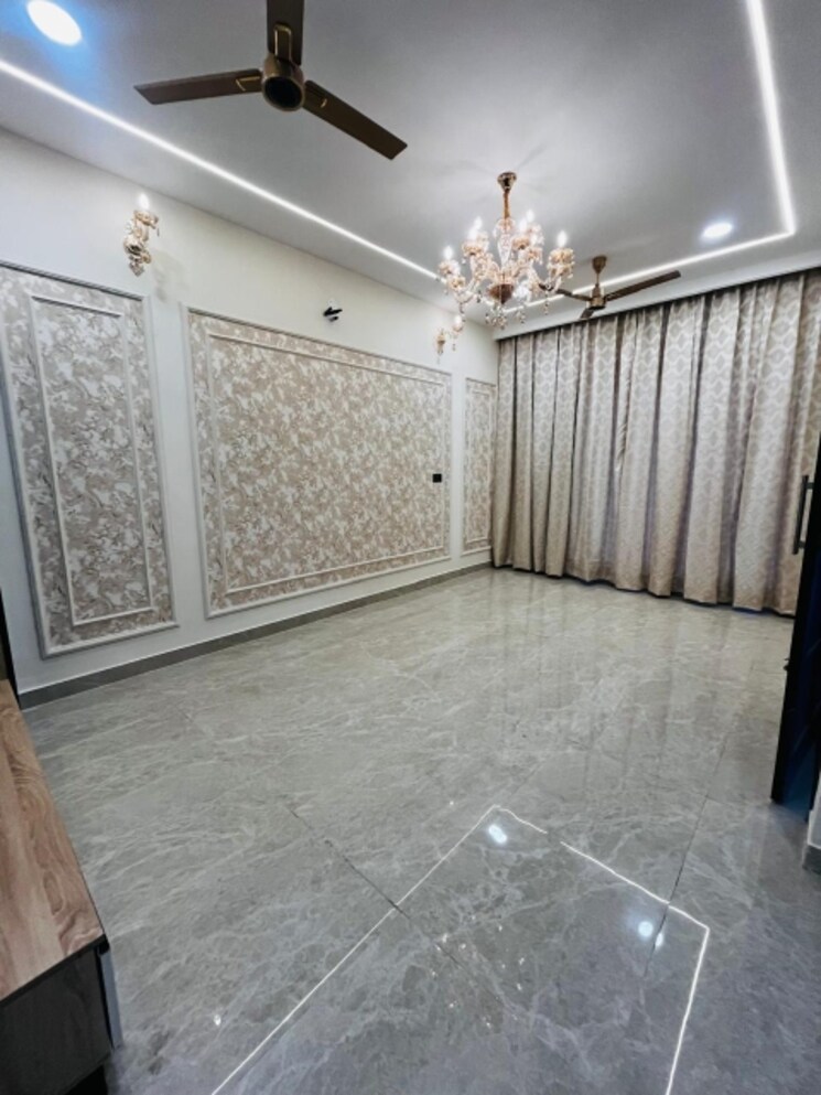 Room, kharar mohali road 4 Bedroom 112 Sq.Yd. Villa In Kharar Mohali Road Kharar 7776935