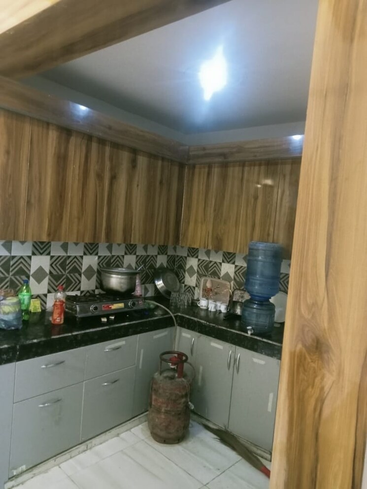 Kitchen, sector 73 1 Bedroom 700 Sq.Ft. Builder Floor In Sector 73 Noida 7777042