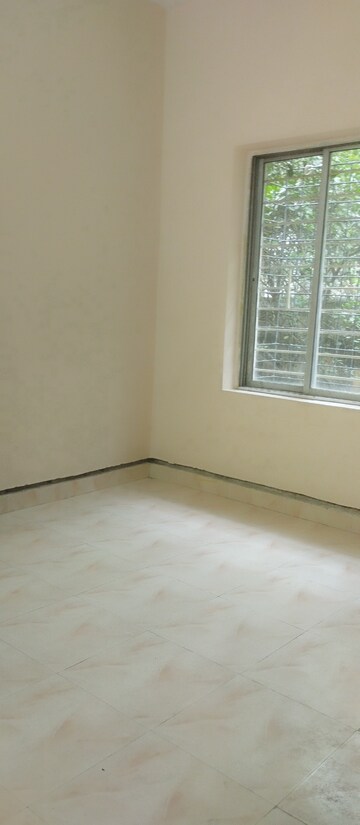 Room in 3 BHK Apartment at Kokapur – for Sale