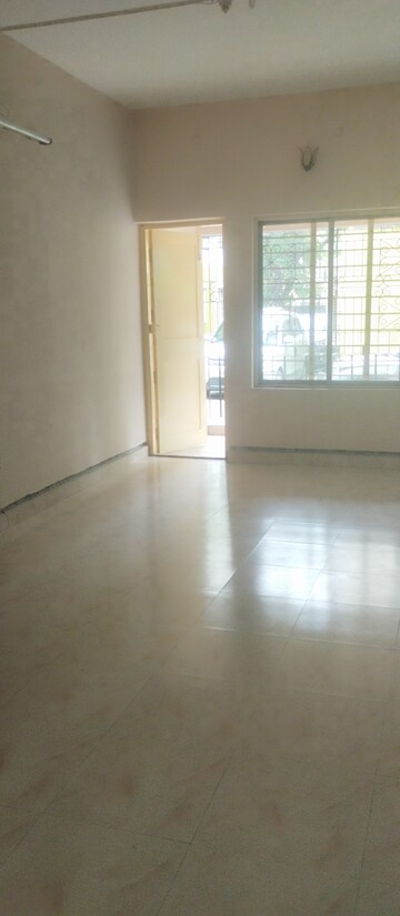 Room in 3 BHK Apartment at Kokapur – for Sale