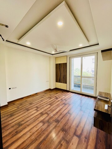 Bedroom in 3 BHK Builder Floor at Sushant Lok 3, Sector 57 – for Sale