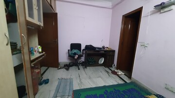 Bedroom in 3.5 BHK Apartment at Gardenia Glamour, Vasundhara Sector 3 – for Rent