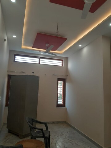 रेसिडेंशियल घर वर्ग फुट फॉर रेंट इन जीएमएस रोड देहरादून  7777409