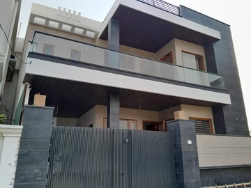 रेसिडेंशियल घर वर्ग फुट फॉर रेंट इन जीएमएस रोड देहरादून  7777409