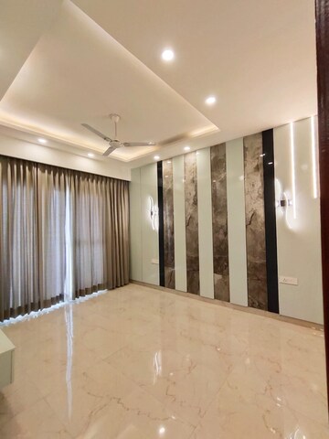 Kitchen in 4 BHK Builder Floor at Ansal Versalia Avante, Sector 67a – for Sale