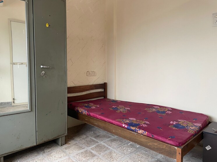 Bedroom, thane west Pg For Girls In Thane West 7777450