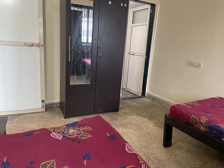 Bedroom, thane west Pg For Girls In Thane West 7777450