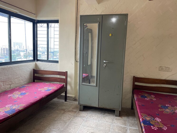 Room, thane west Pg For Girls In Thane West 7777450