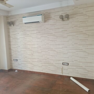 Room in 4 BHK Apartment at Army Sispal Vihar, Sector 49 – for Sale