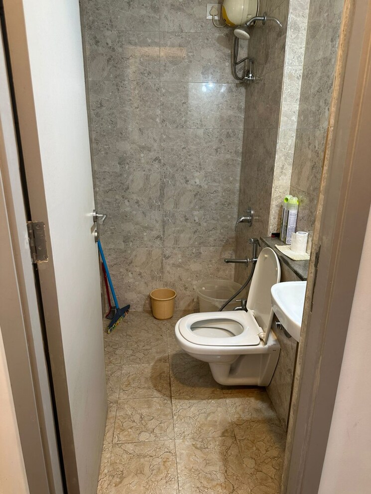 Bathroom, sheth-vasant-oasis 1 Bedroom 472 Sq.Ft. Apartment In Andheri East Mumbai 7777659