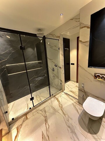 Master Bedroom in 3 BHK Apartment at M3M Sky City, Sector 65 – for Sale