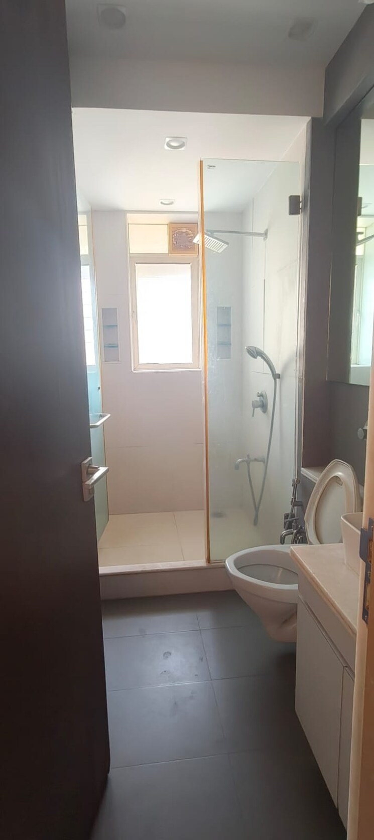 Master Bedroom, nutan-madhuban-apartment 2 Bedroom 1000 Sq.Ft. Apartment In Worli Mumbai 7777876