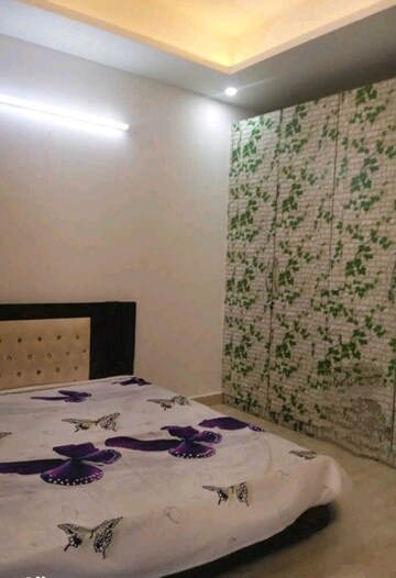 Bedroom in 1 BHK Builder Floor at Mehrauli – for Rent