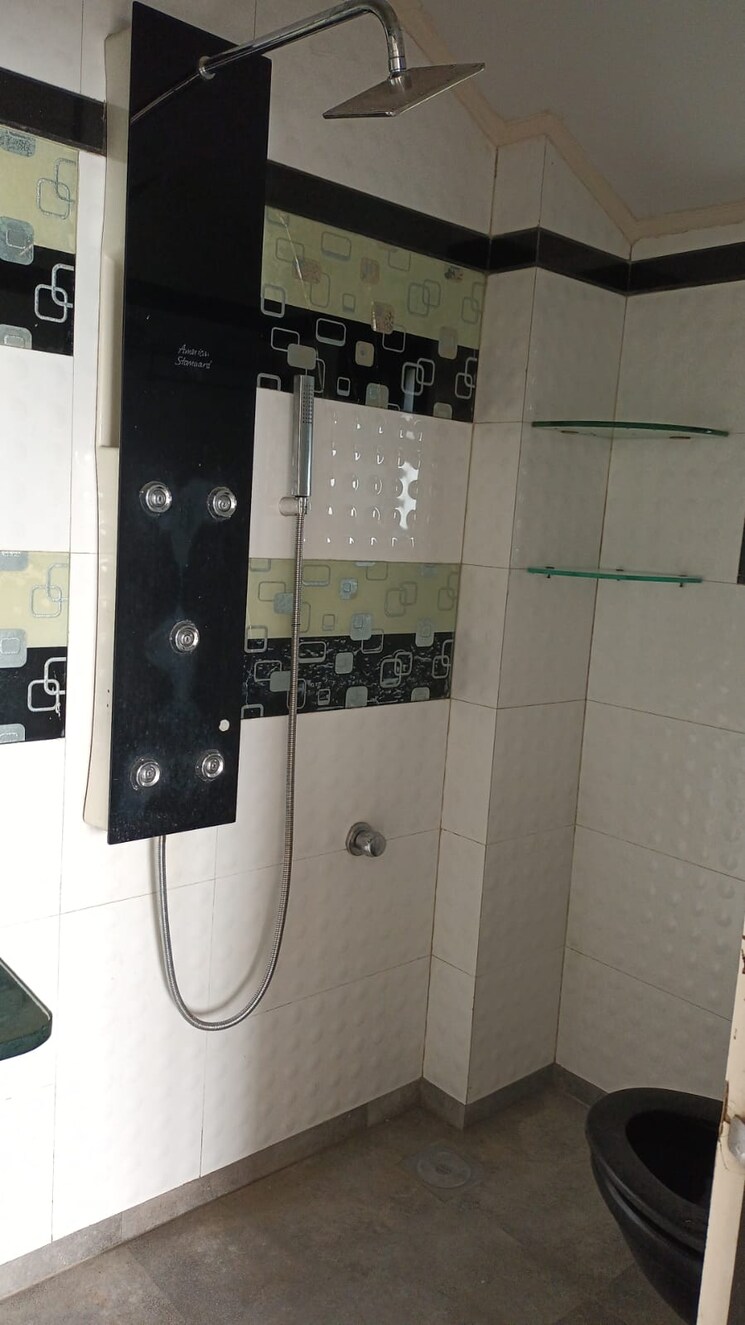 Bathroom, shubh-apartments 2 Bedroom 950 Sq.Ft. Apartment In Worli Mumbai 7778212