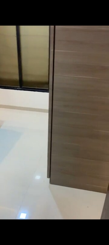 Room in 2.5 BHK Apartment at Vasant Valley Complex, Malad East – for Sale