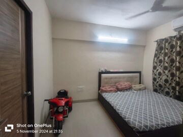 Bedroom in 3 BHK Apartment at Thane West – for Sale