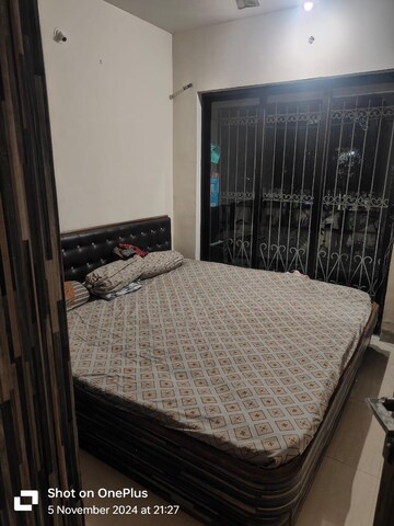 Bedroom in 3 BHK Apartment at Thane West – for Sale