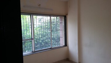 Room in 3 BHK Apartment at Vedant Apartment Goregaon, Goregaon West – for Sale
